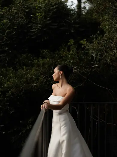 Noiva usando vestido Villa de las Novias