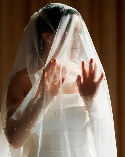 Noiva usando vestido Villa de las Novias