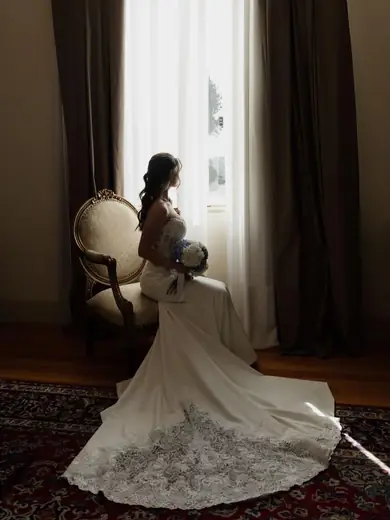 Noiva usando vestido Villa de las Novias