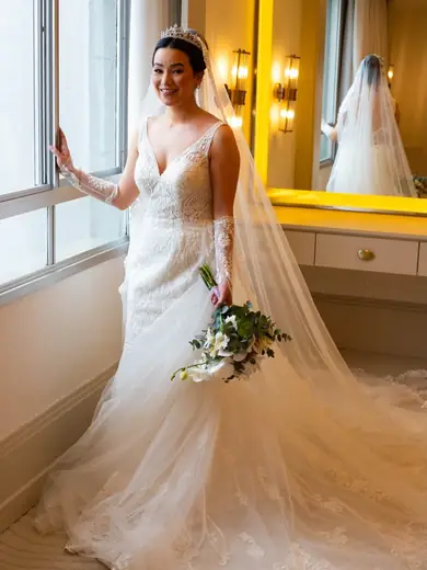 Noiva usando vestido Villa de las Novias