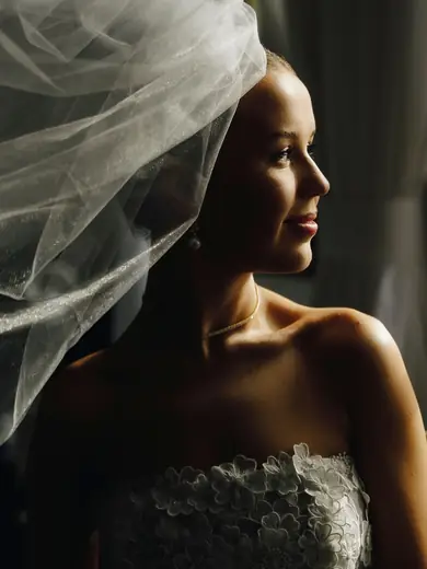 Noiva usando vestido Villa de las Novias
