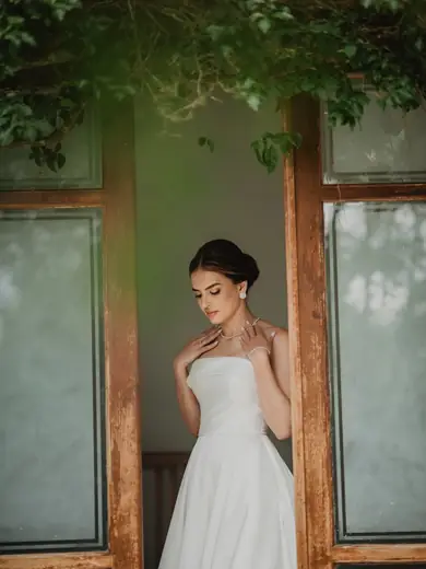 Noiva usando vestido Villa de las Novias